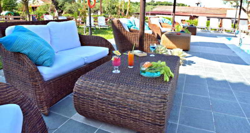 Mediterranee Hotel Plános エクステリア 写真
