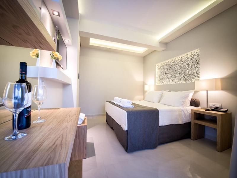 Mediterranee Hotel Plános エクステリア 写真